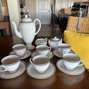 Wedgewood Bone China “Palatia” Coffee Pot/ Tea Set